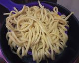 Foto langkah ke 1 dari resep Mie Panjang Umur Telur.