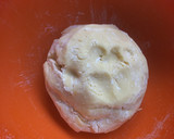 Foto del paso 3 de la receta: Pasta frola de membrillo y dulce de leche !