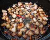 Hình bước làm 2 của món Cá Cơm Kho Tiêu Xanh