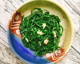 Hình bước làm 4 của món Rau Muống Xào Tỏi