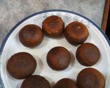 A picture of step 10 of Gullab gamoon.