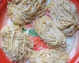 Foto langkah ke 6 dari resep Mie Kuning Homemade.