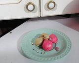 Foto del paso 6 de la receta: Besos de merengue sabor plátano y bomba de azúcar