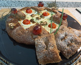 Foto del paso 2 de la receta: Torta de pan rellena de queso 🥖🧀