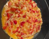 รูปขั้นตอนการทำที่ 4 ของ Veggie Cheese Omelette
