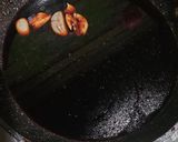 Foto langkah ke 5 dari resep 423. Minyak Kulit Ayam Bawang Putih dan Kecap Asin Bumbu (Bumbu Mie Instan Homemade) fyp tktok.