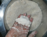 A picture of step 3 of Soft, layered onion chapati.