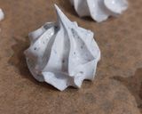 Une image de l'étape 9 de Meringue suisse.