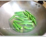 蒜味秋葵的食譜步驟1照片
