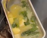 Hình bước làm 9 của món Cơm nhà 9 - cà ri gà, canh cá cải trắng đậu hũ