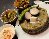 बाजरे की रोटी (bajre ki roti recipe in Hindi) रेसिपी चरण 5 फोटो