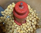 फलाफल टिक्कीयॉ (Falafal Tikkiyan recipe in Hindi) रेसिपी चरण 2 फोटो