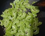 Foto langkah ke 2 dari resep Tumis Pare Telur.