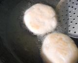A picture of step 9 of Macaroni Kachori.