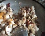 चटपटी मूंगफली मशरूम (Chatpati moongfali mushroom recipe in hindi) रेसिपी चरण 4 फोटो