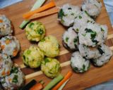 A picture of step 20 of Rice balls.