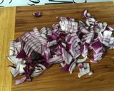 Une image de l'étape 2 de Salade surprise multicolore marinée au jambon cru.