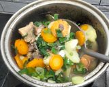 Foto langkah ke 6 dari resep Sup tulang sapi.