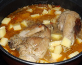 Foto del paso 2 de la receta: Contramuslo de pavo guisado con verduritas