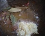 A picture of step 3 of Saucy foil chicken.