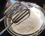 A picture of step 5 of White Chocolate mousse.