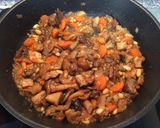 Foto del paso 4 de la receta Pollo con Salsa de Setas y Palo Cortado