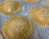Foto del paso 5 de la receta: Empanadillas de espinacas y queso con masa especiada