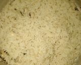 A picture of step 2 of Rice and beans with chicken stew.
