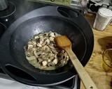 Foto del paso 4 de la receta: Risotto de champiñones, pollo y jamón🍄🍗🐽