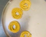 A picture of step 1 of Rice atta chakli.
