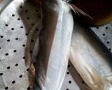 Foto langkah ke 1 dari resep Cara misahin daging dg duri ikan bandeng.