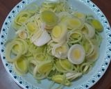 Foto del passaggio 3 della ricetta Zuppa di cavolfiore, porri e carote
