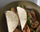 Foto langkah ke 5 dari resep Chicken Wrap Tortilla.