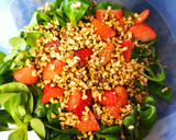 Foto del paso 2 de la receta: Ensalada de fresas y almendra tostada