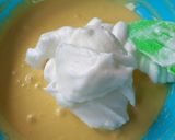 Foto langkah ke 7 dari resep Chiffon Cake Vanilla Kelapa (otang).