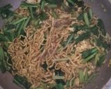 Foto langkah ke 5 dari resep Mie Goreng Jawa.