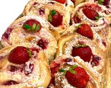 Φωτογραφία βήματος 9 της συνταγής Strawberry & cheesecake rolls