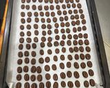 Foto langkah ke 5 dari resep Coffee Bean Cookies.