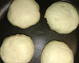 Foto langkah ke 4 dari resep Bakpia teflon/roti jadul teflon tanpa telur.