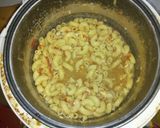 Foto langkah ke 4 dari resep Makaroni telur tumis saus tiram ala lucy's.