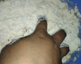A picture of step 3 of Italian pizza bread.