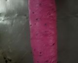 Foto langkah ke 8 dari resep Roti Tawar Buah Naga Eggless.