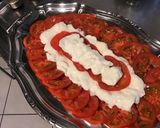 Une image de l'étape 5 de Salade de tomates roses à la mozzarella di buffala, persil et crème de balsamique.