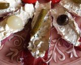 Foto del paso 2 de la receta: Endivias rojas rellenas con quesos y pickles