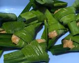 Foto langkah ke 2 dari resep Ayam Goreng Pandan.