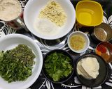 A picture of step 2 of Methi Thepla.