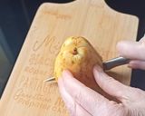 Une image de l'étape 1 de Tournedos lardés à la poire façon Rossini.
