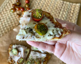 Foto del paso 4 de la receta: Mini pizza con base de coliflor en sartén