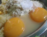 Foto langkah ke 10 dari resep Kroket kentang / Pergedel kentang isi sosis #16.