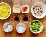 รูปขั้นตอนการทำที่ 2 ของ ผัดเกี้ยมฉ่ายกระเพาะหมู By แม่บ้าน